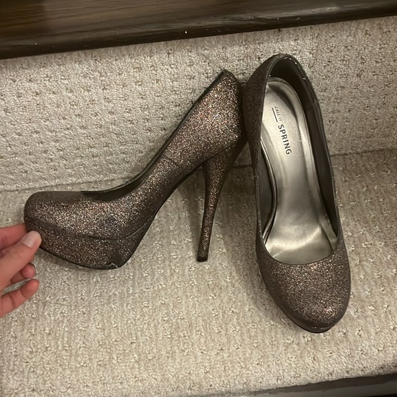 Sparkly heeels - Picture 2 of 6